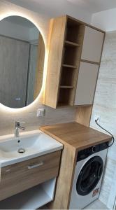 Villa Kia con piscina