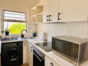 Tranquil Sea Point Apartment