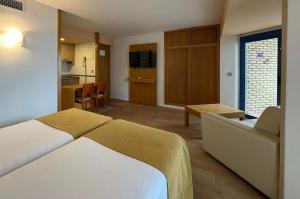 Apartamentos MS Puerto Marina, antes MS Pepita