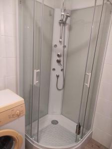 Kielce Urban Oasis Apartment by BookingHost