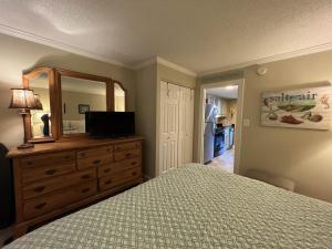 Bluewater Resort 1BR Condo Steps From Beach