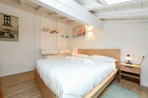 DESENZANO-Moderno appartamento in pieno centro