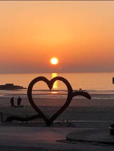Le brise lame maison neuve à 2 pas de la plage
