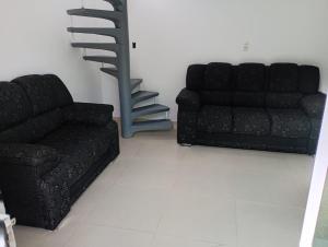 sobrado próximo ao beto carreiro e praia