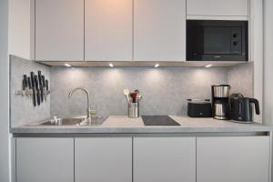 Metropol, Whg 251, Landseite mit Inselblick 10OG