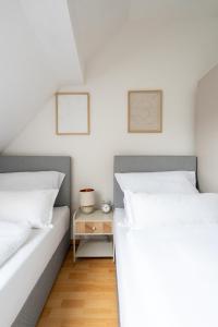 Large Maisonette I 90 m2 I For Groups & Families I 9 Guests I 3 Rooms