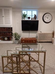 Private Suite With Private Entrance - Entire Place