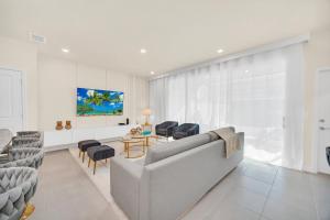 Casa Moderna 5Q c Piscina no Windsor Island