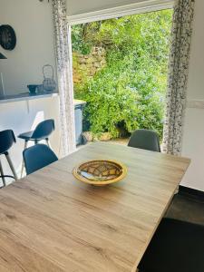 Rez-de-jardin moderne et paisible dans le Sud-Est