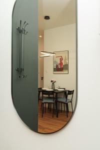 City Center Gem Huge Patio, AC & Modern Design