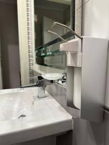 luxury newly fully furnished villa 10 mins to cfc