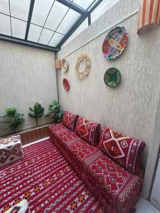 Appartement chic- Terrasse avec touche amazigh