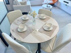 Jesselton quay 6 pax 3 queen size bed Sea view and sunset view