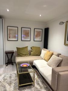 Modern Private Studio Near Wembley