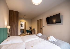 G&T Square Apartments