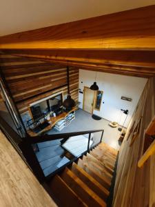 Tiny house en medio del bosque nativo