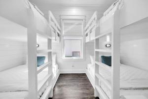 The Grove 33 by Stay on 30