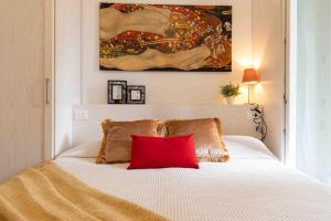 Nice Apartment with huge swimming pool and solarium