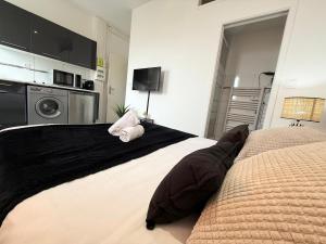 Antonin Perrin - Studio - Villeurbanne