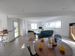 Superbe T4, RDC, 6 couchages, parking, proche plage