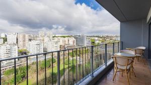 Gorgeous Apartment with City View by LovelyStay
