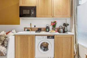 Lavie Maison Hot Tub Seaside Studio