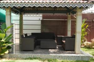 Neel Luxe