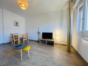 319 Berthelot - 1 Bedroom - Monplaisir