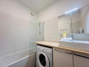 319 Berthelot - 1 Bedroom - Monplaisir