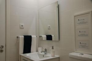 Houses of Santo António Mouraria 2