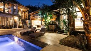 Stylish Tropical 2 bedroom- Pool and Sauna