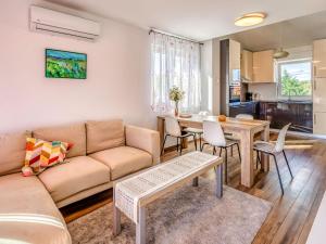 Apartment Medna B6 by Interhome