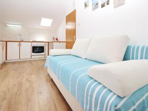 Apartment C- Silvija Bs by Interhome