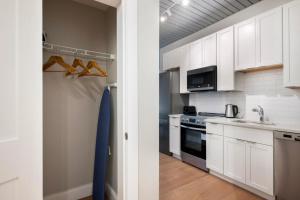 Blueground Downtown Crossing view nr Park BOS-1325