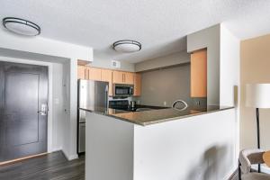 Blueground Woodmont Triangle rooftop nr Bethesda WDC-1235