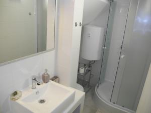 Apartment Appartement für 2-3 Personen mit Balkon by Interhome