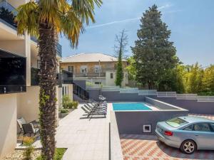 Apartment Moderne Wohnung in Crikvenica mit schöner Terrasse by Interhome