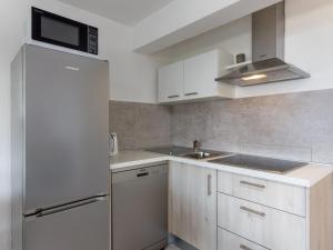 Apartment Moderne Wohnung in Crikvenica mit Pool by Interhome