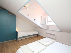 Apartment C- Silvija Senj by Interhome