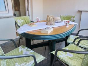 Apartment Appartement in Baška mit Eigenem Balkon by Interhome