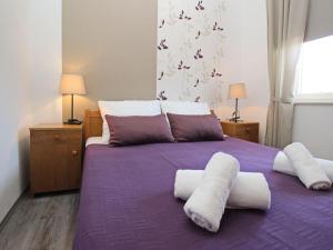 Apartment Gemütliches Appartement in Baška mit Eigenem Balkon by Interhome