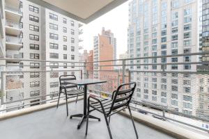 Blueground Yorkville pool nr Central Park NYC-2218