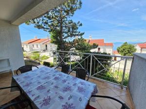 Holiday Home für 6 Personen in Klenovica by Interhome