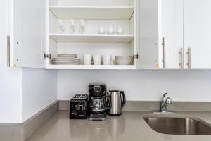 Blueground Yorkville pool nr Central Park NYC-2219