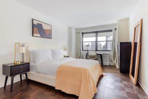 Blueground Yorkville pool nr Central Park NYC-2219