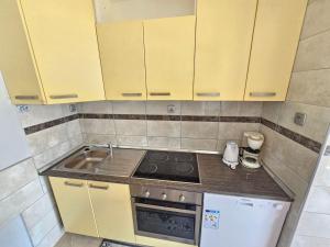 Apartment Wohnung für 2 Pers- mit Balkon by Interhome