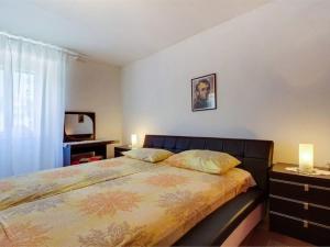 Apartment mit Balkon by Interhome