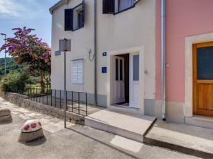 Apartment mit Balkon by Interhome