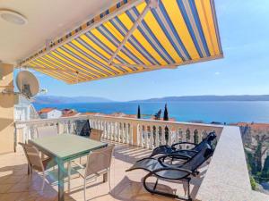 Apartment Wohnung für 6 Personen mit Panoramablick aufs Meer by Interhome