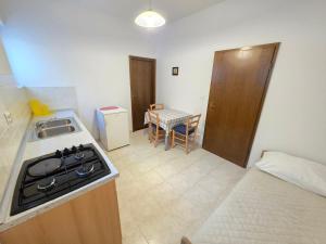 Apartment Wohnung in Dramalj mit Terrasse für 2-3 Personen by Interhome